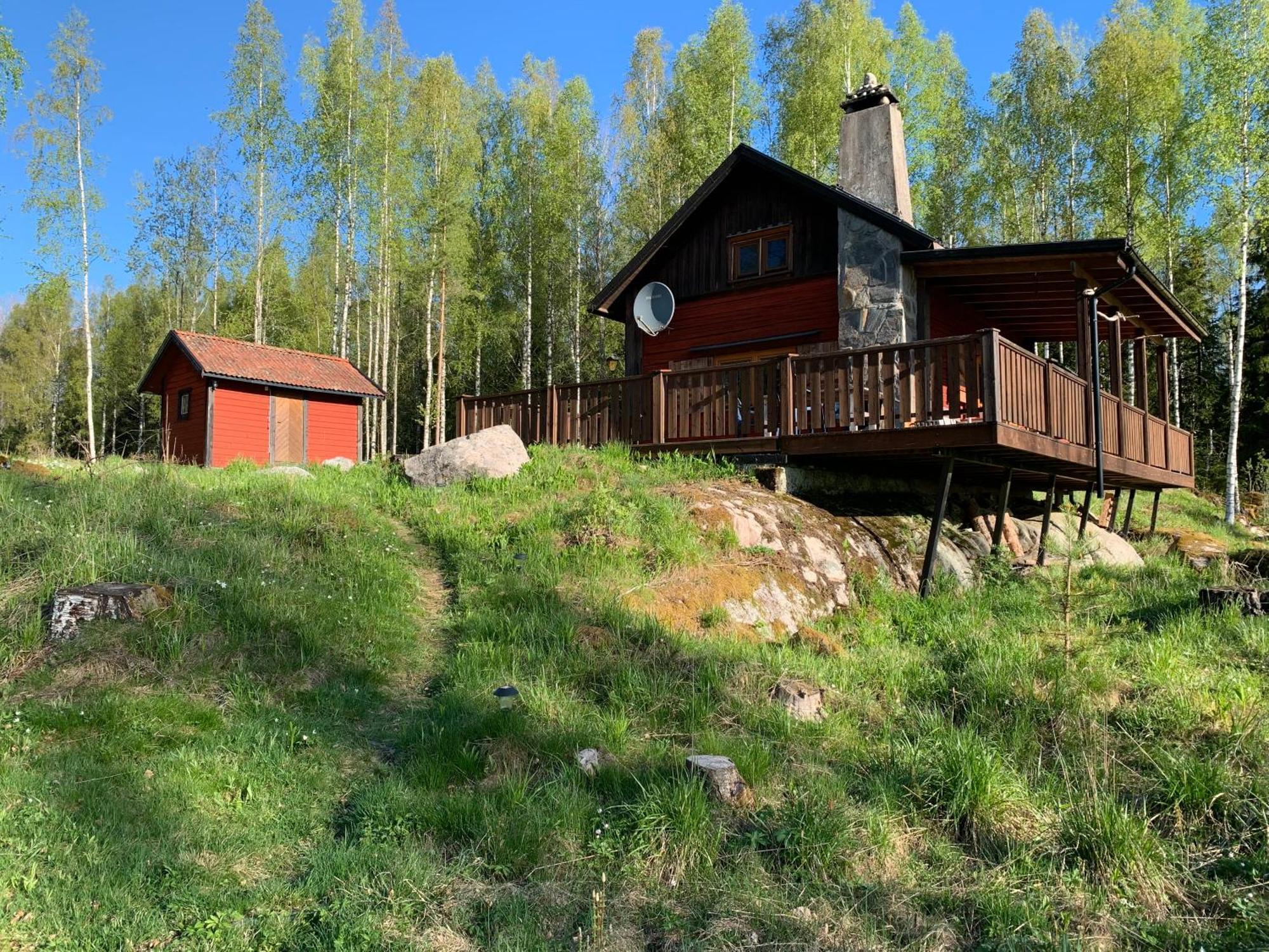Cozy Cottage By The Lake, Charlottenberg Åmotfors エクステリア 写真